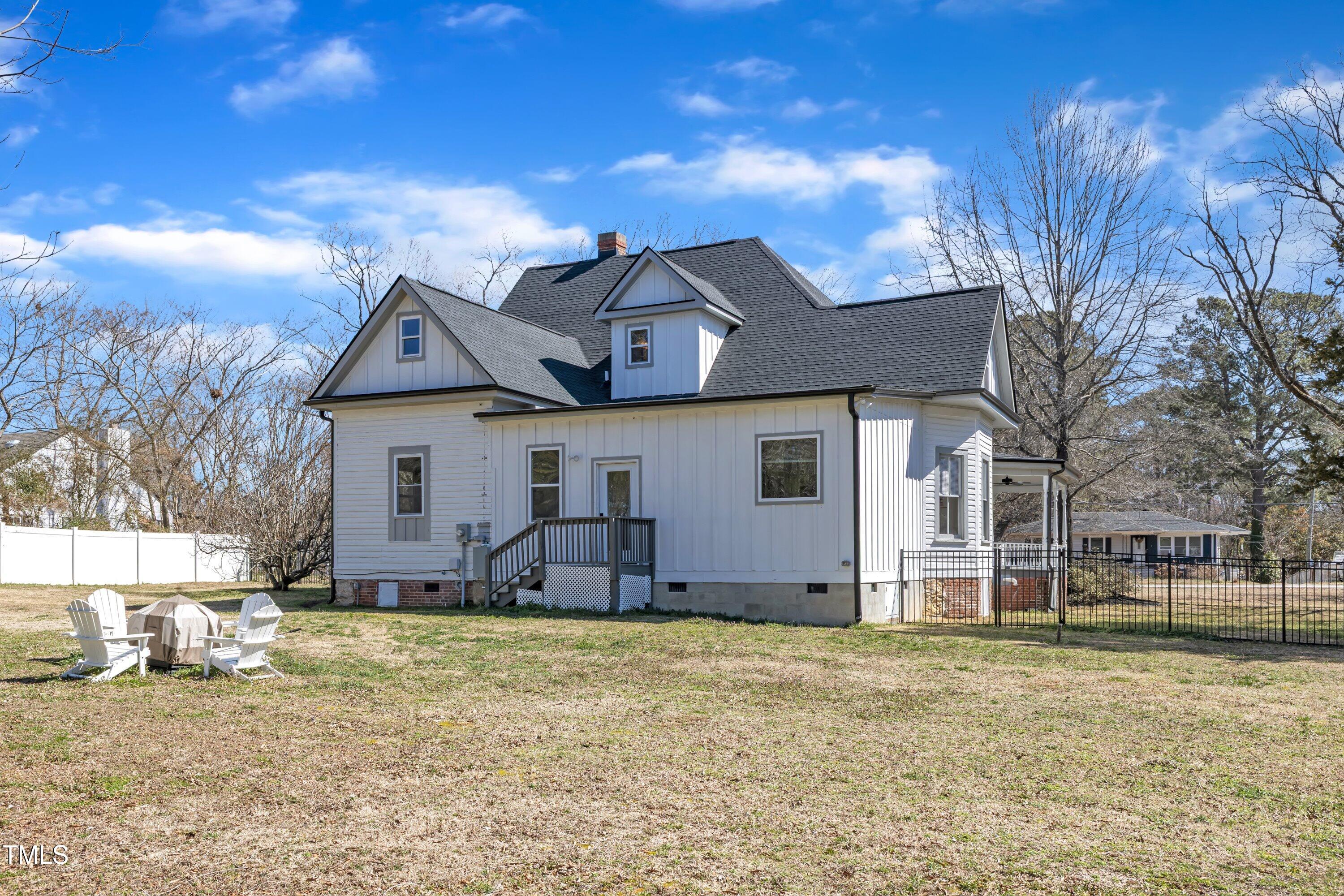 211 N Cheatham Street