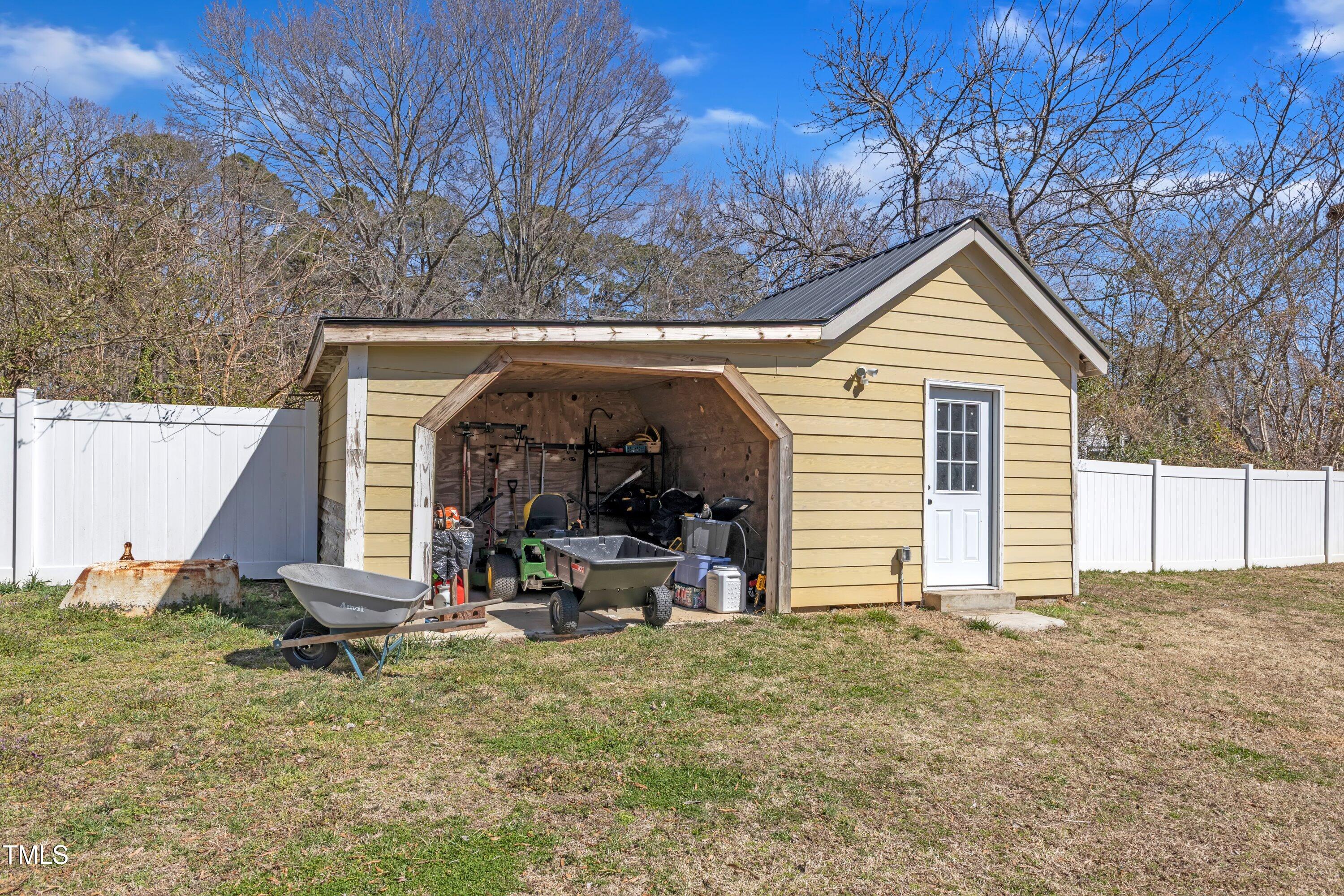 211 N Cheatham Street