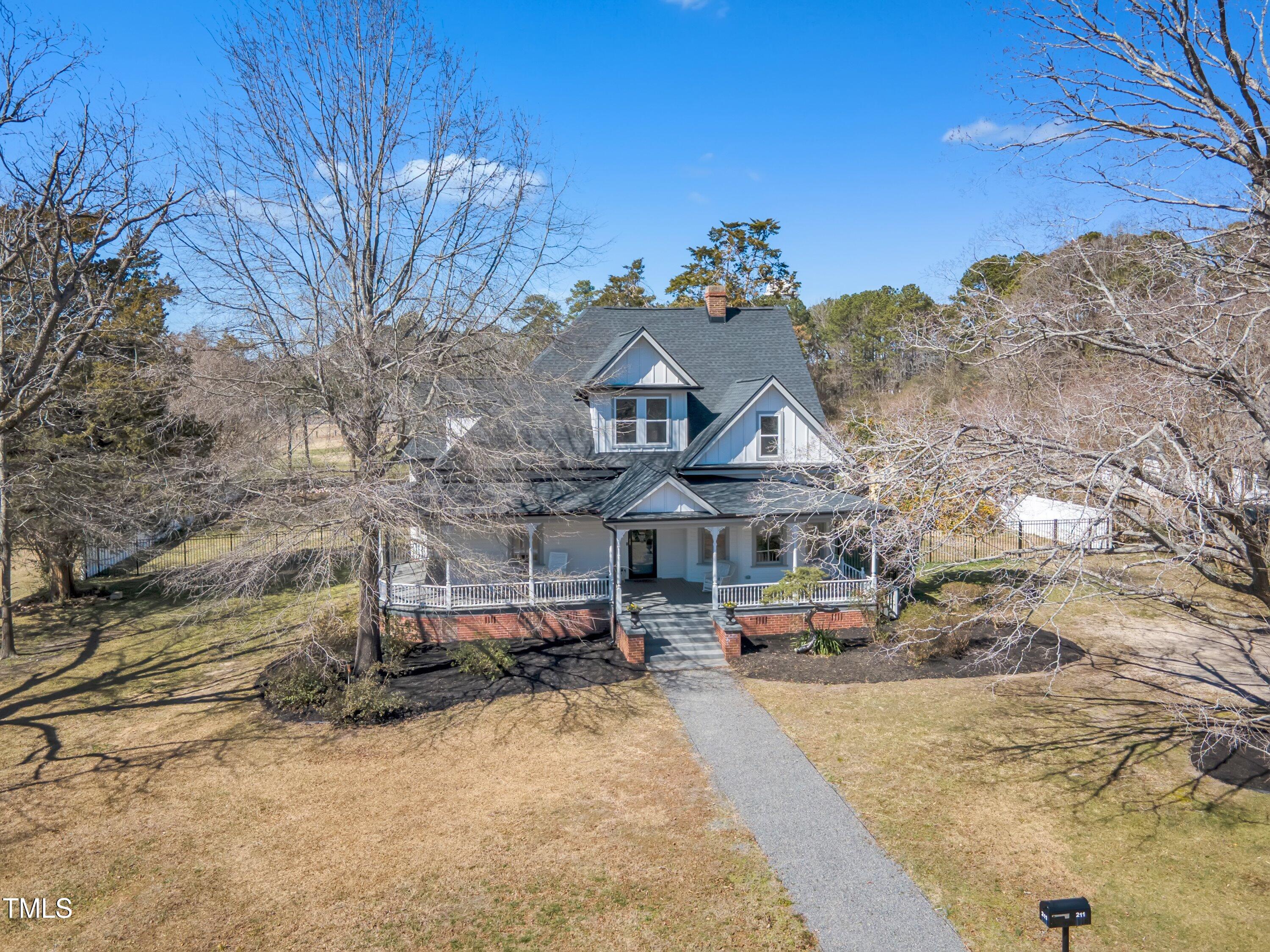 211 N Cheatham Street