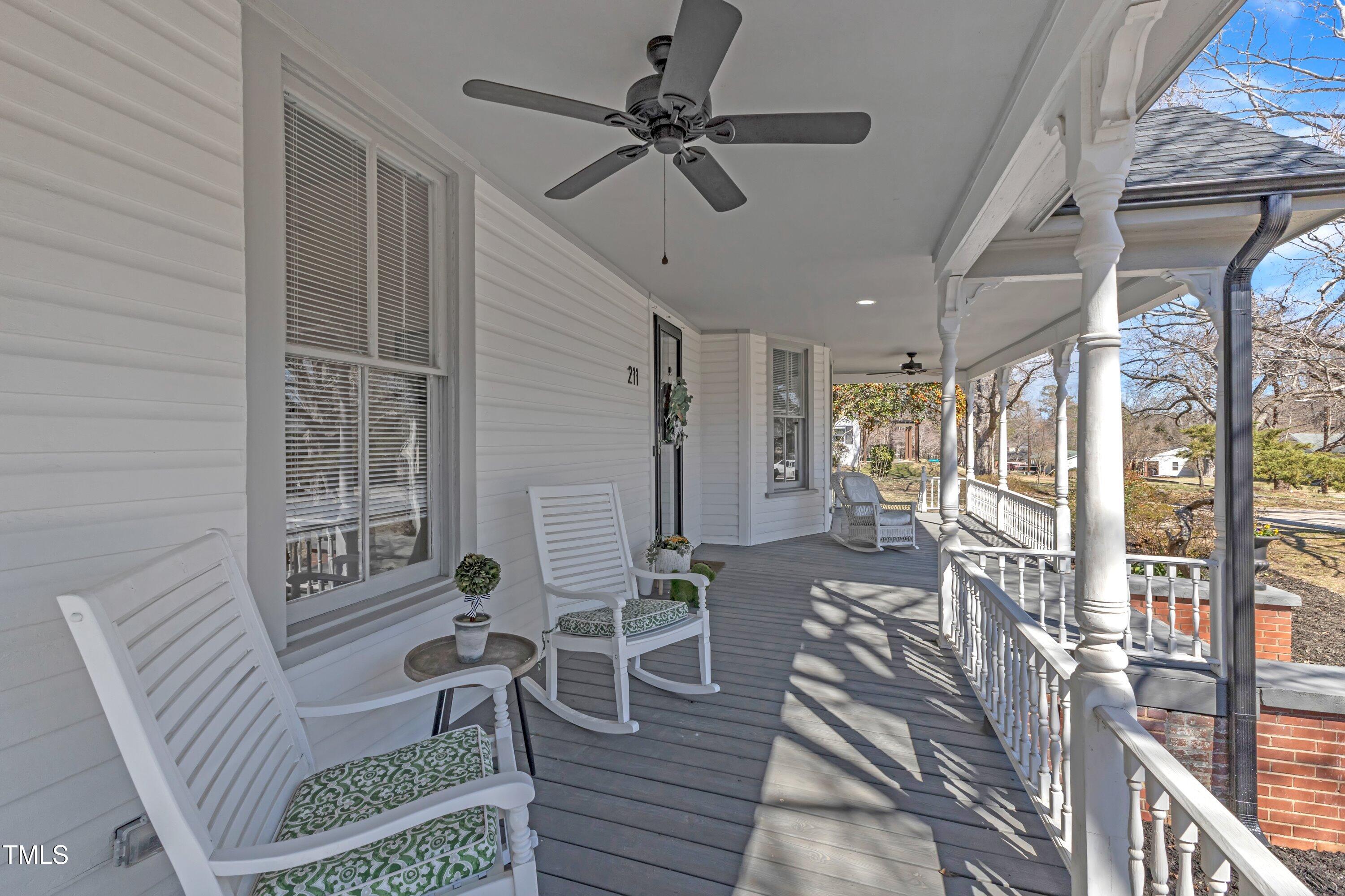 211 N Cheatham Street