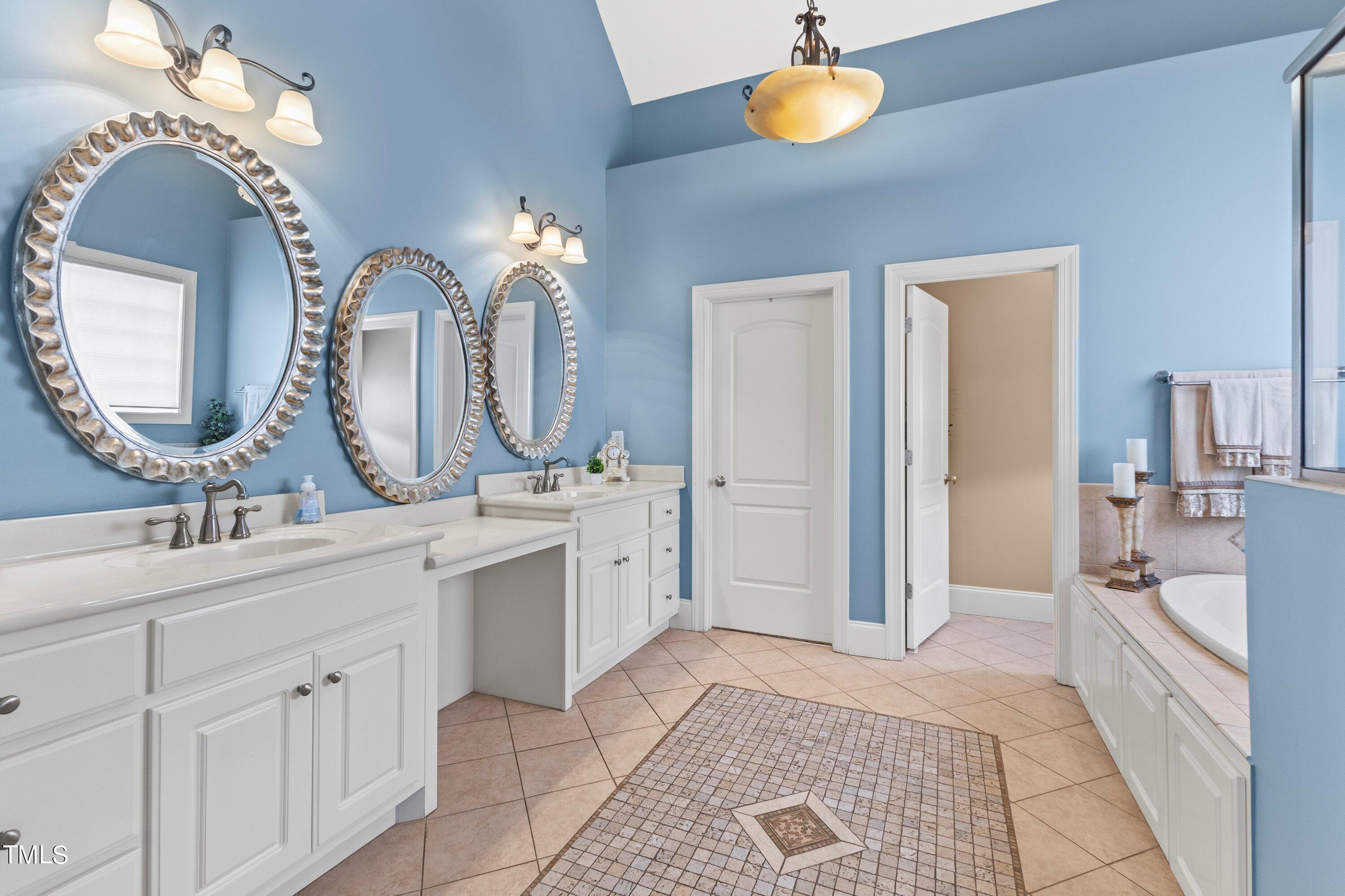 2000 Silverleaf Drive