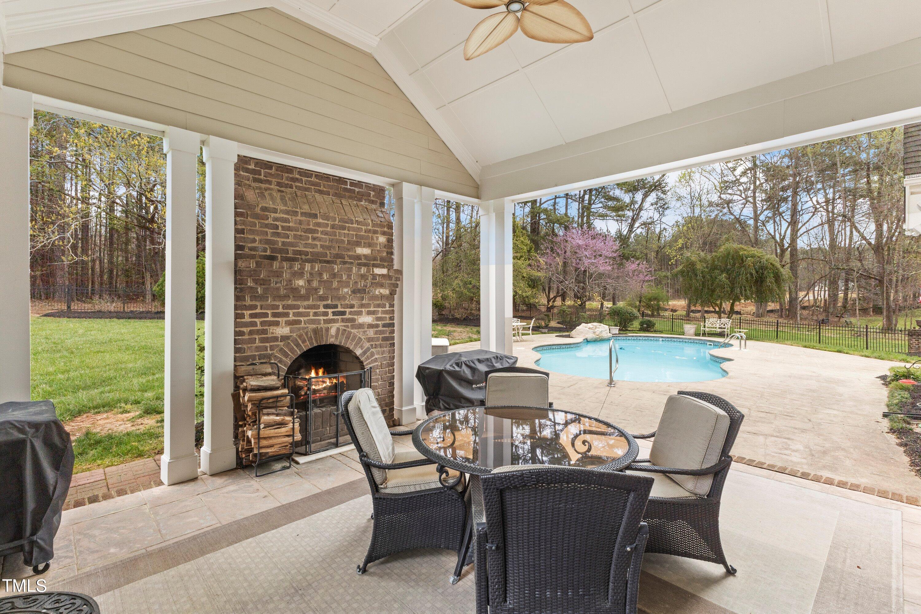 2000 Silverleaf Drive