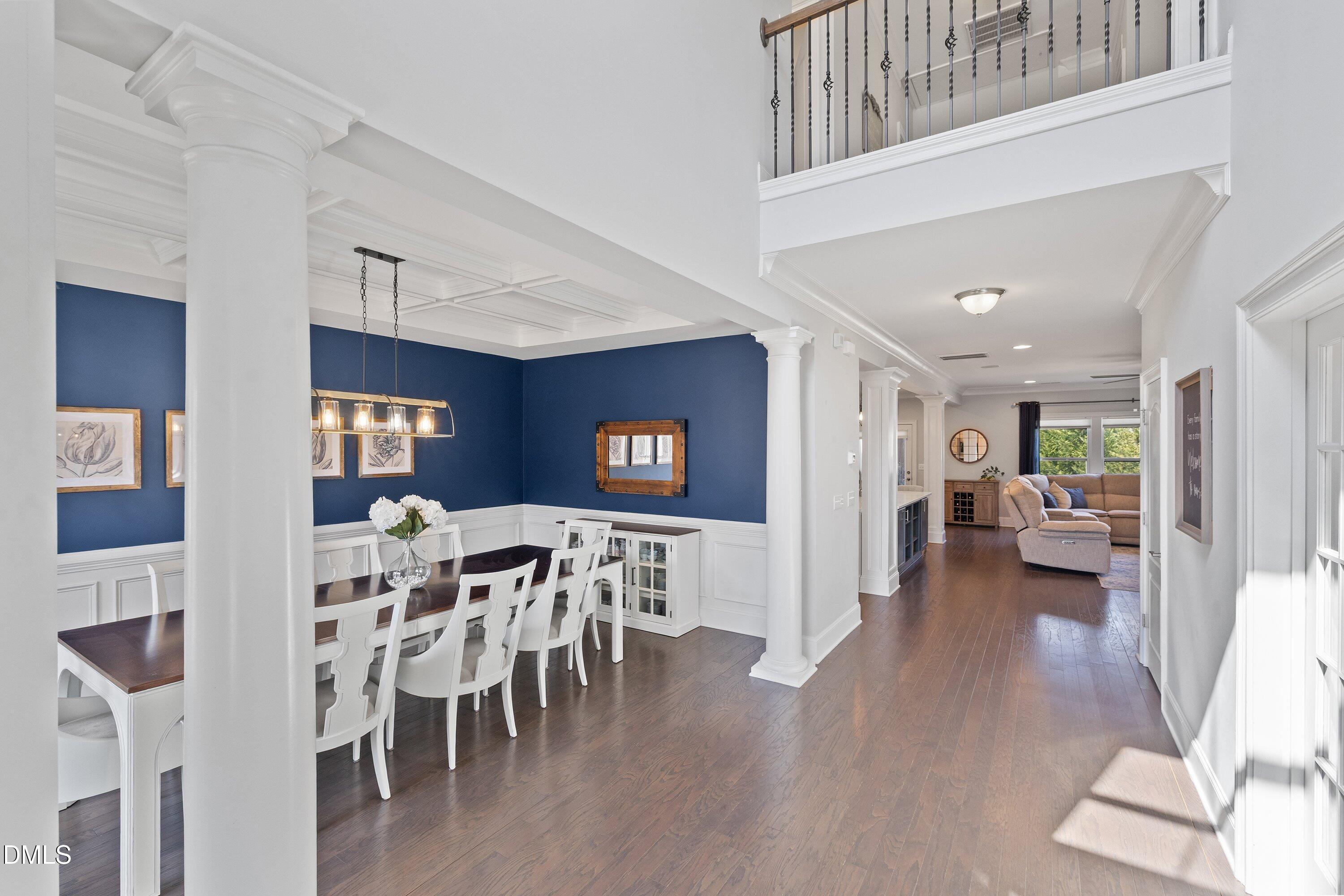 5012 Red Quill Way