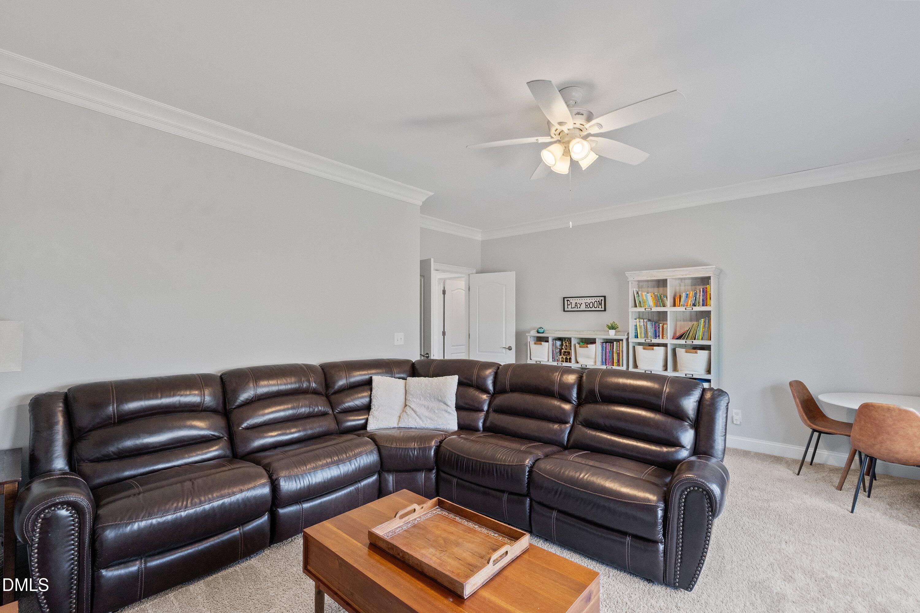 5012 Red Quill Way