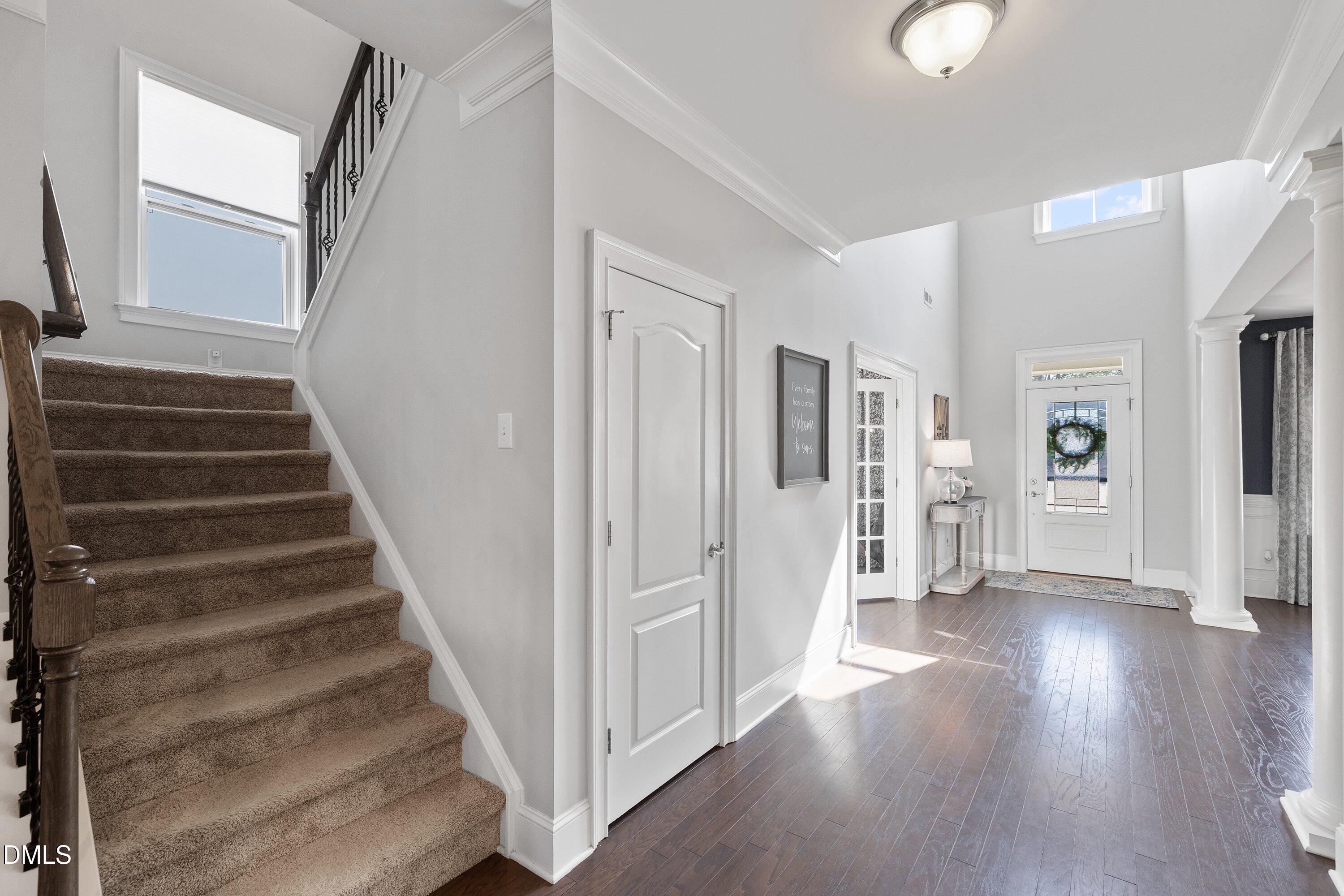 5012 Red Quill Way