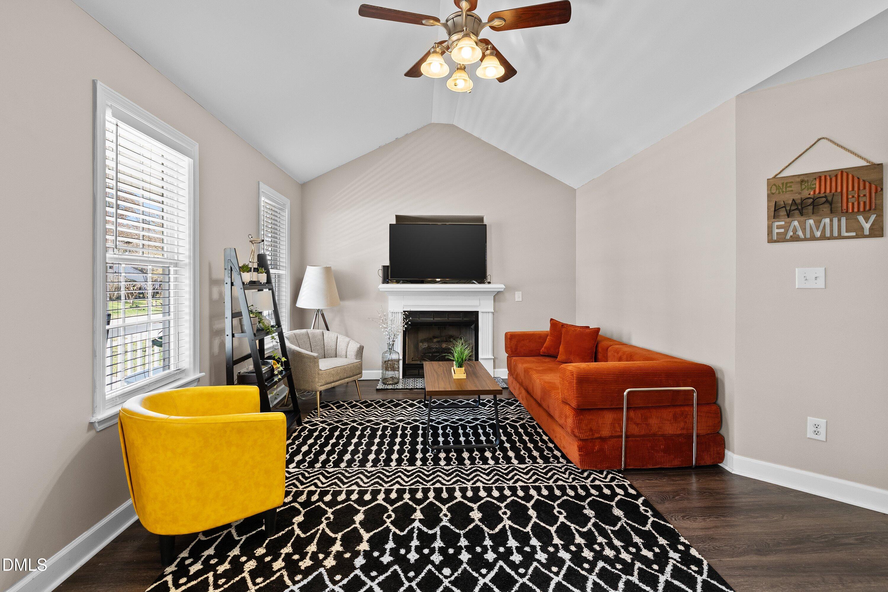 3825 Lodgepole Lane