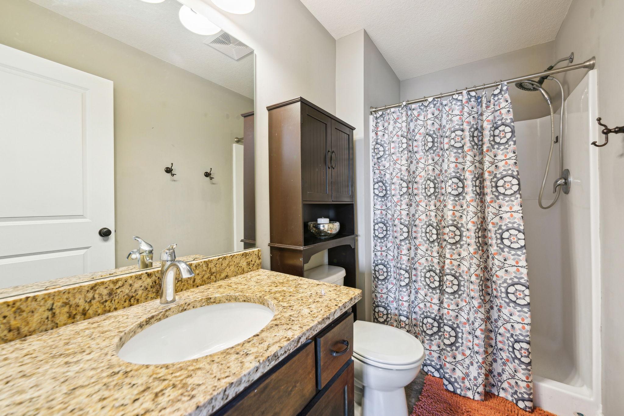 933 Farmers Ridge Trail