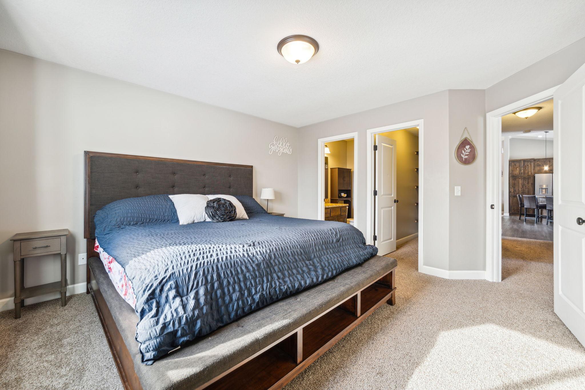 933 Farmers Ridge Trail