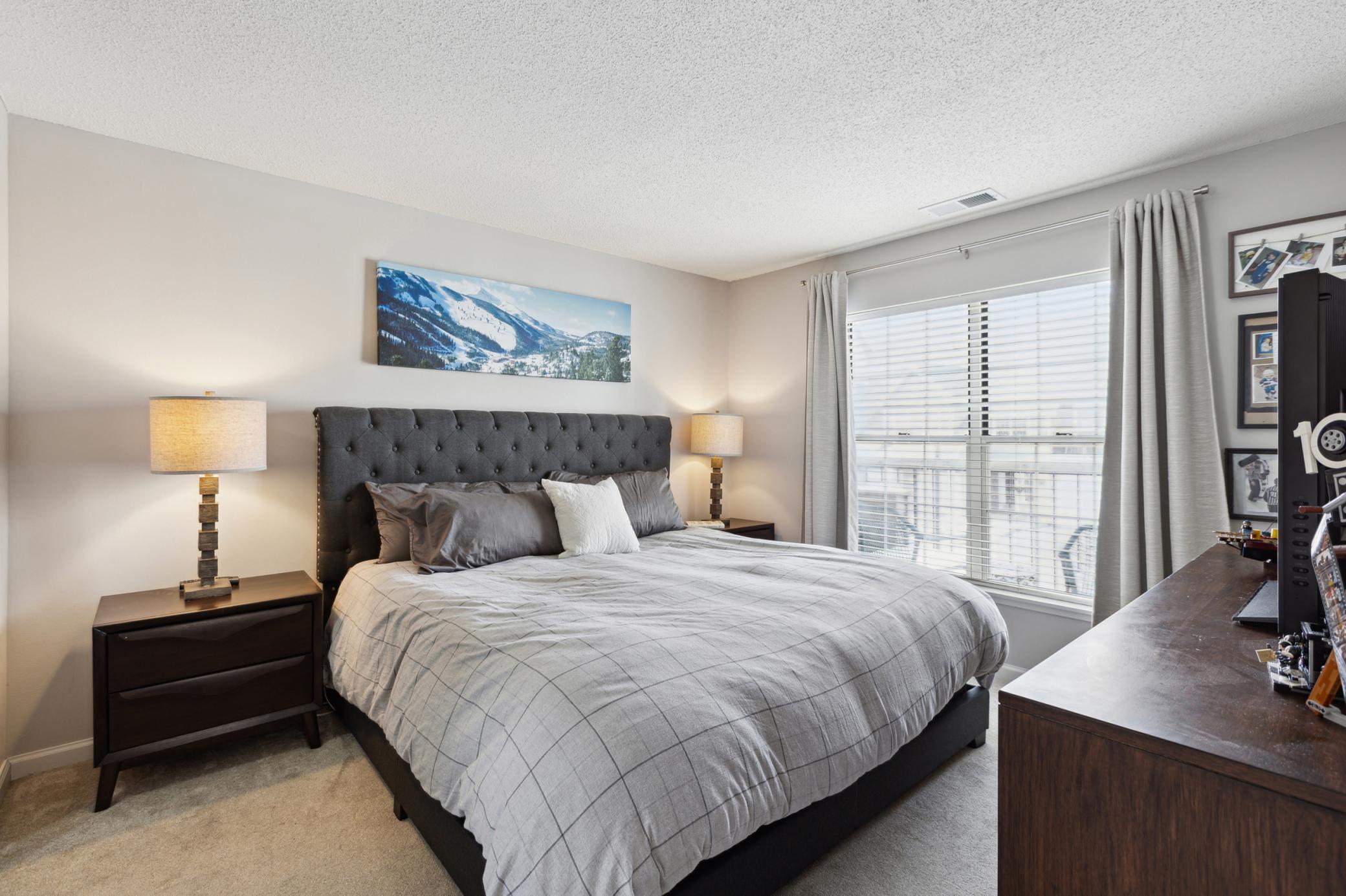 6048 Chasewood Parkway Unit: 204