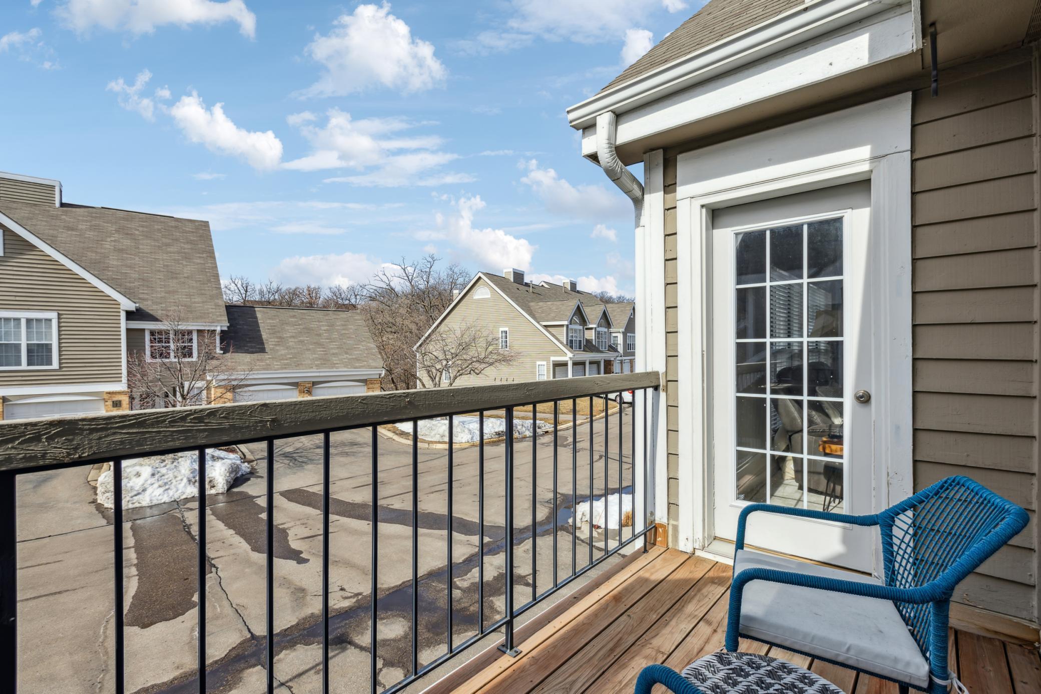 6048 Chasewood Parkway Unit: 204