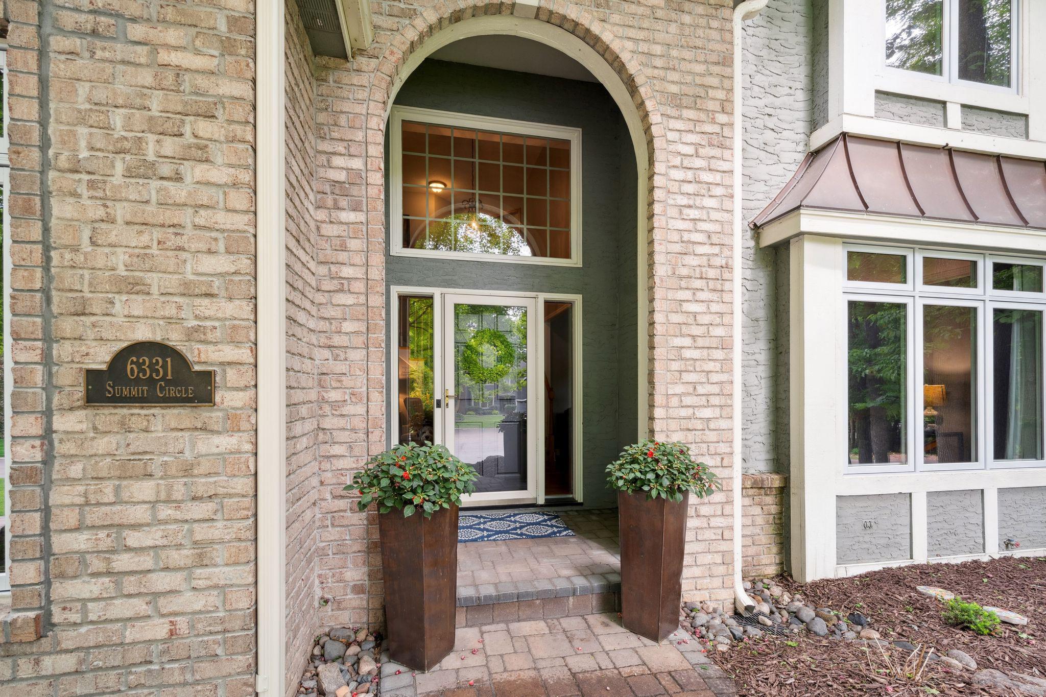 6331 Summit Circle