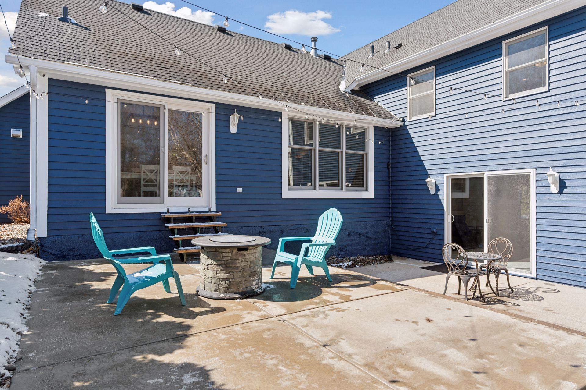 2255 Comstock Lane N