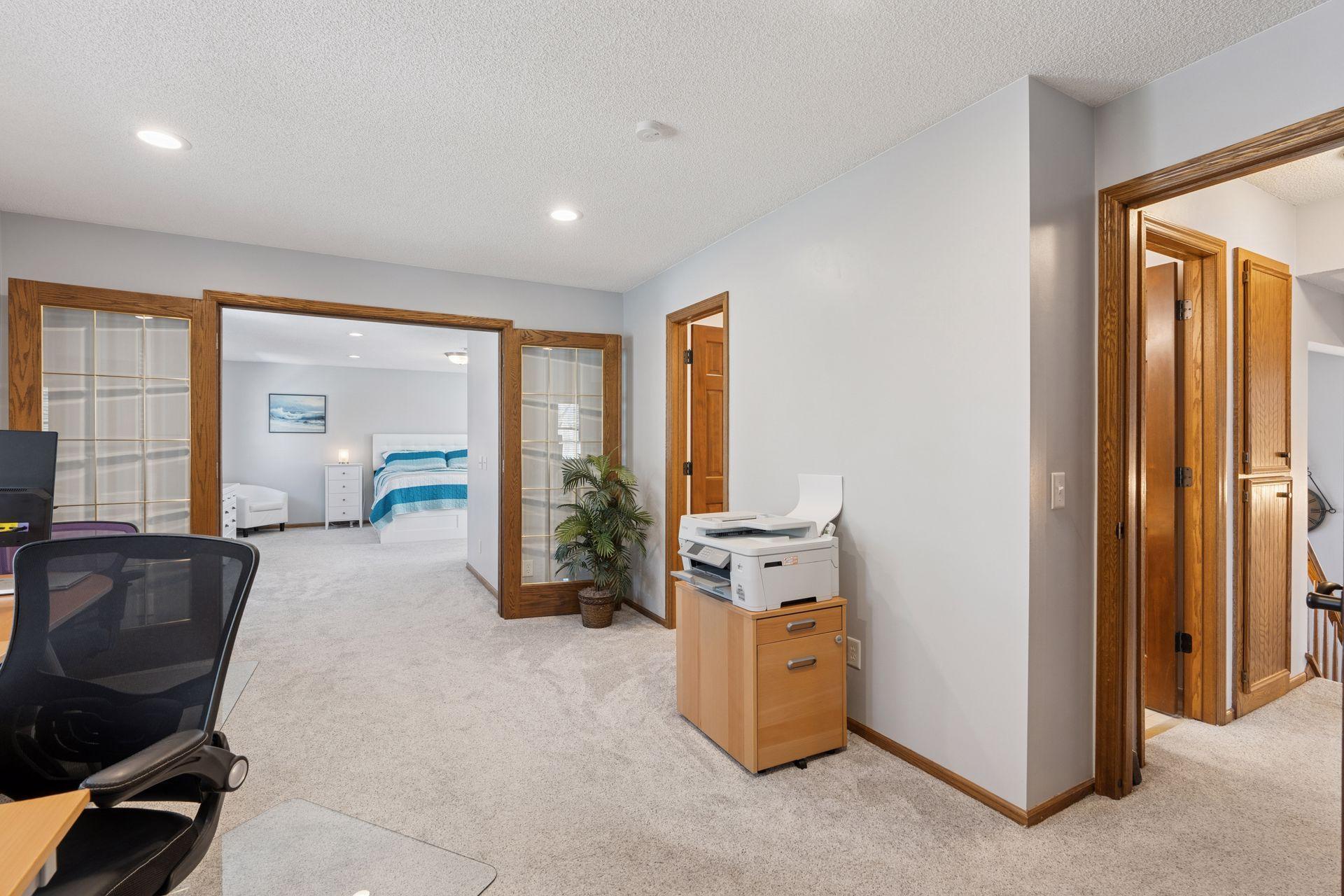 2255 Comstock Lane N