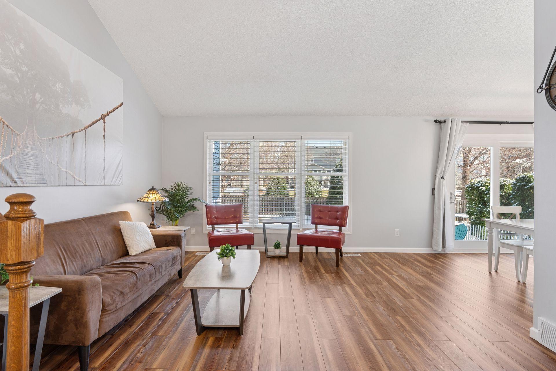 2255 Comstock Lane N