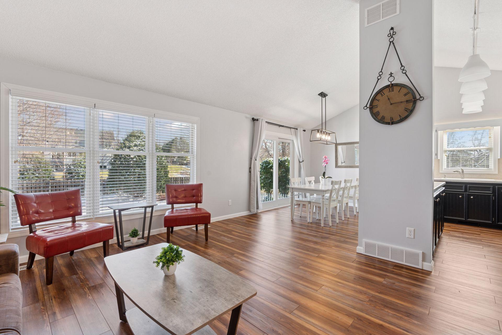 2255 Comstock Lane N