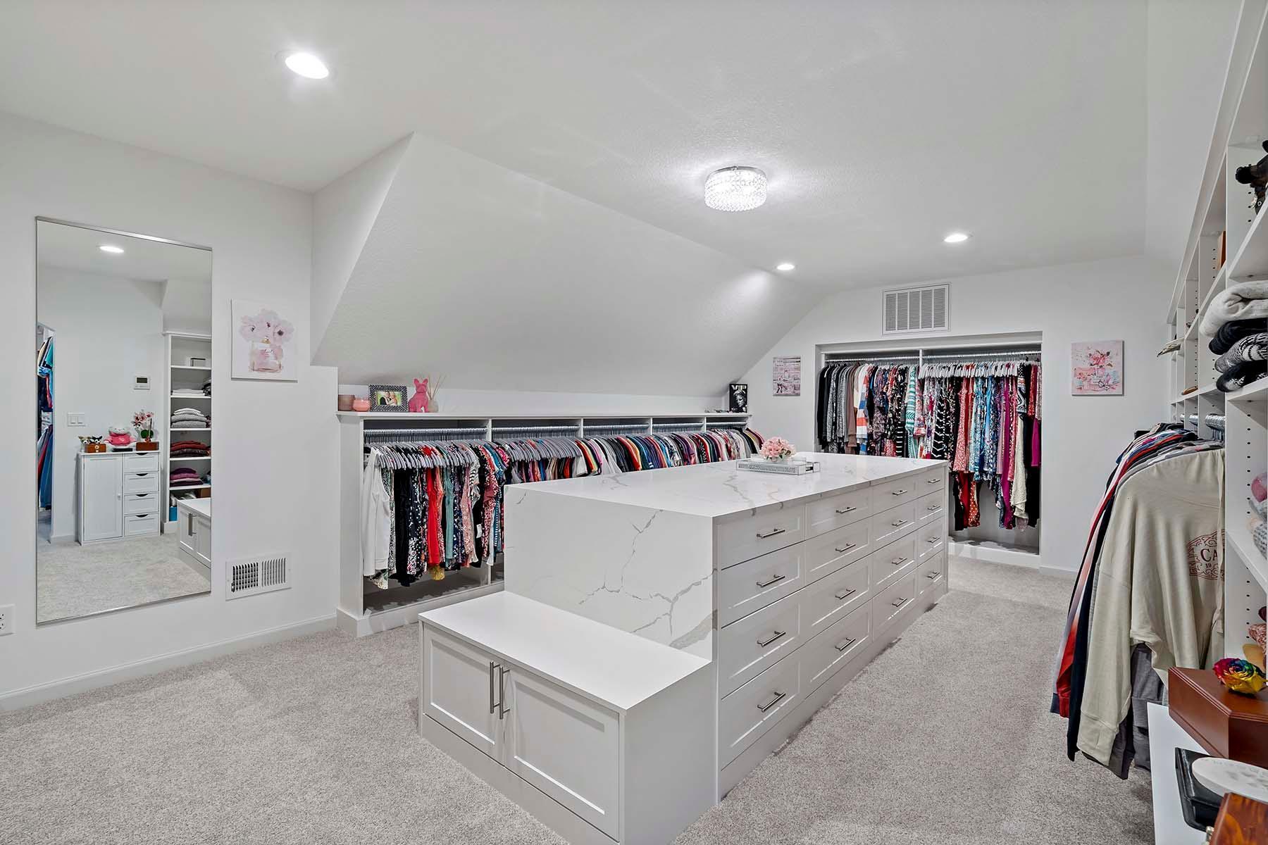 5315 Ranchview Lane N