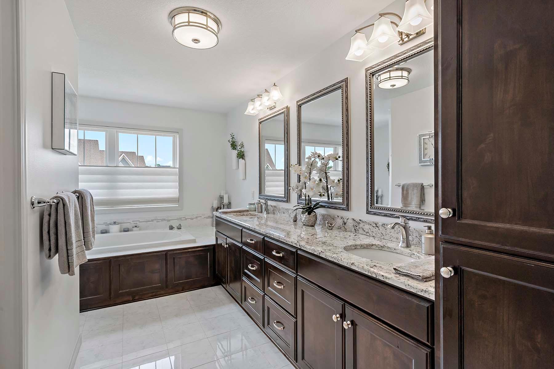 5315 Ranchview Lane N