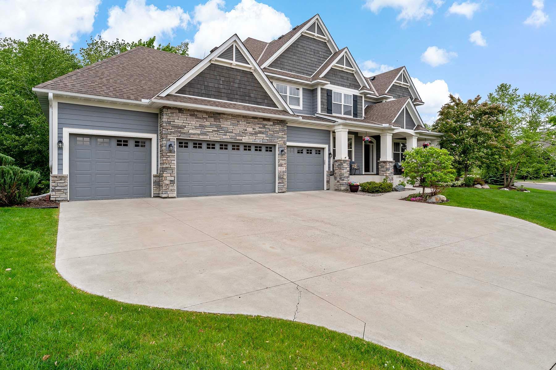 5315 Ranchview Lane N