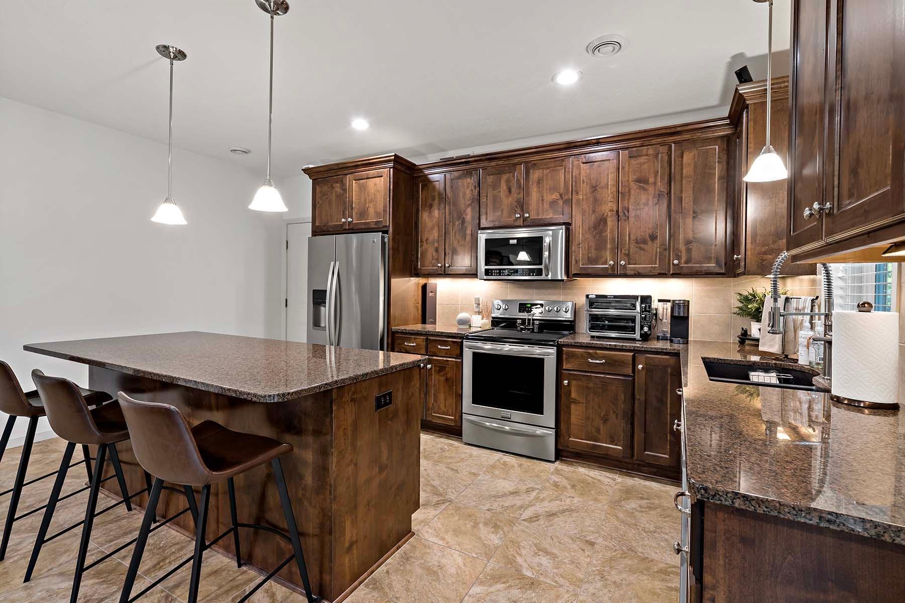 5315 Ranchview Lane N