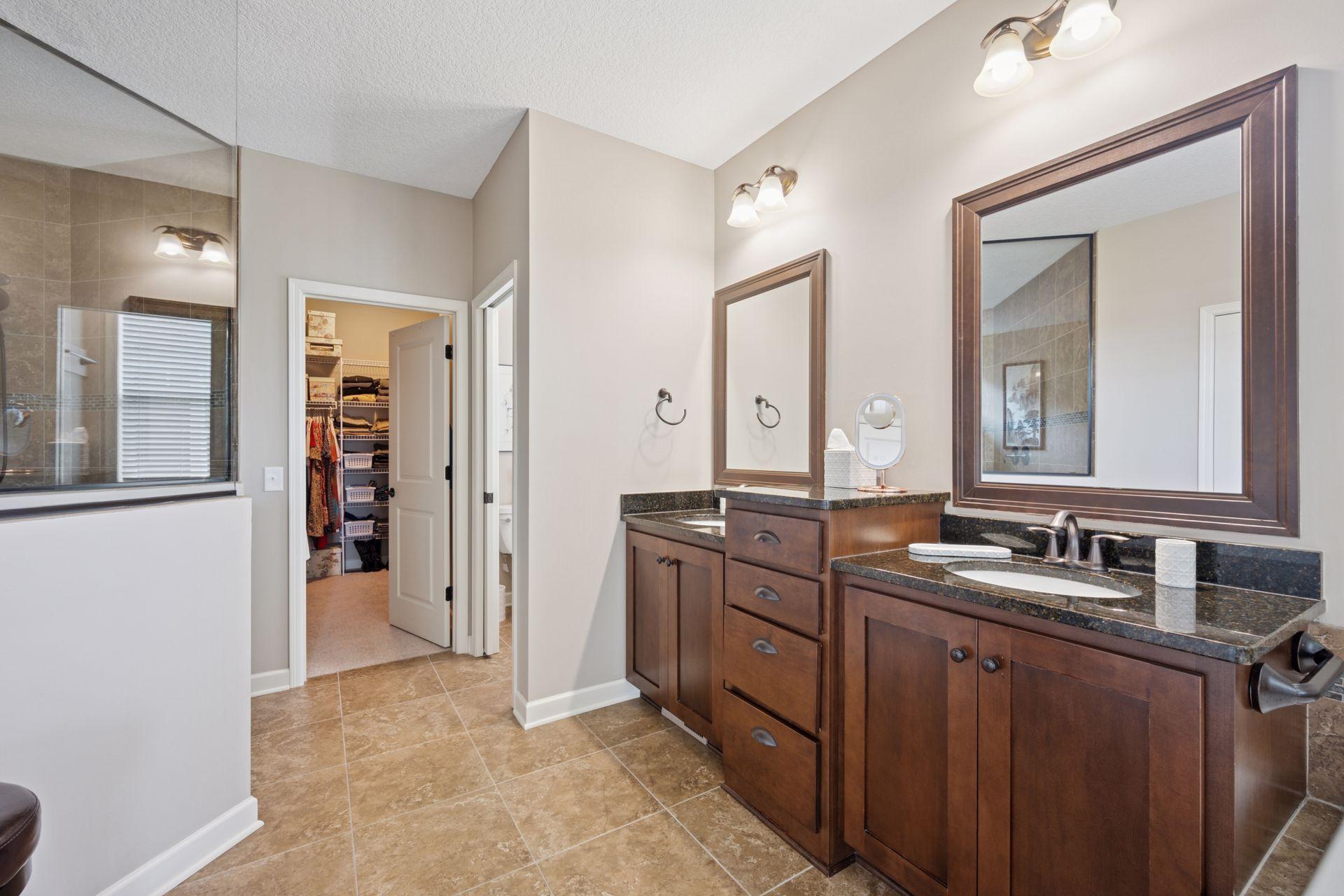3068 Cypress Circle N