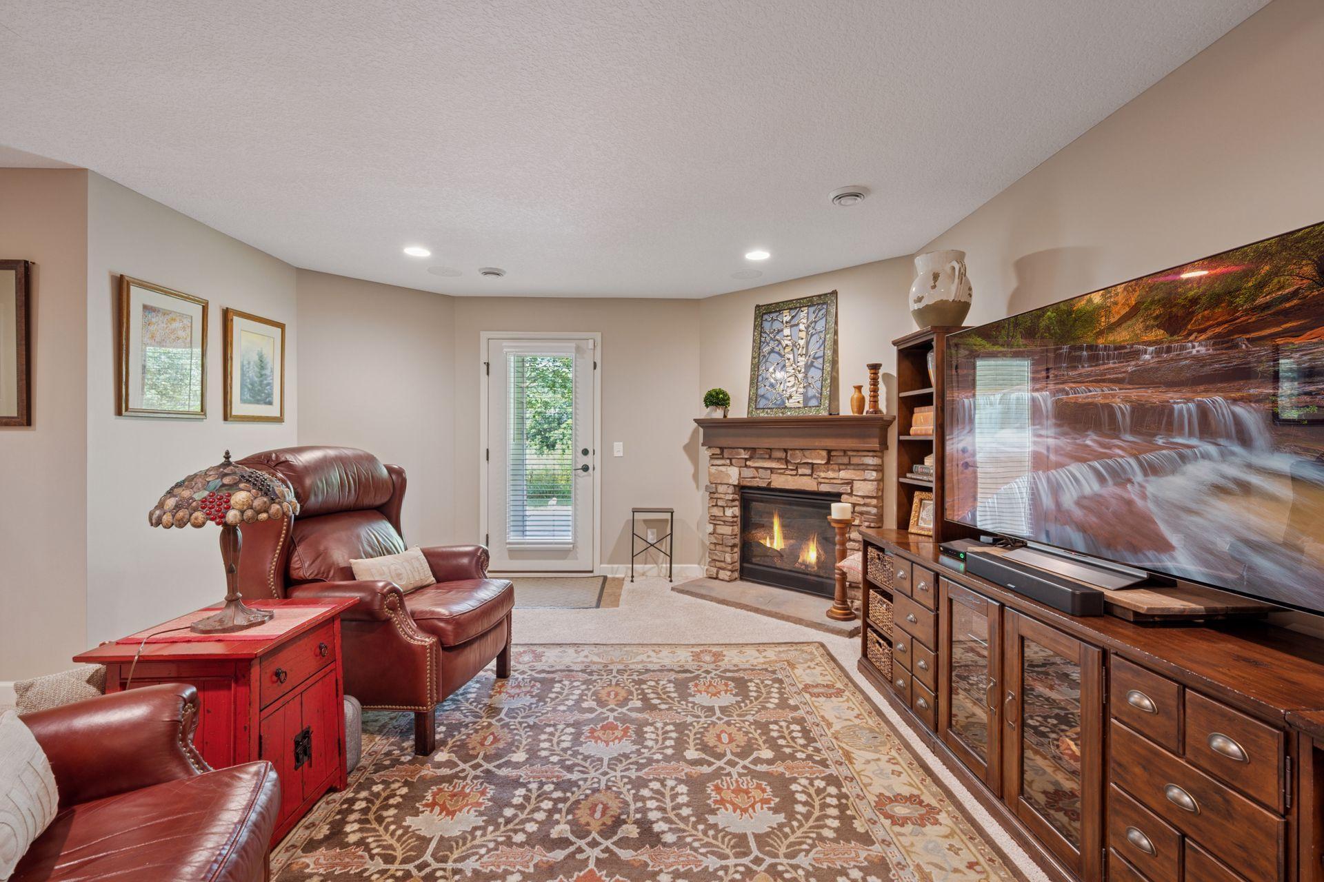 3068 Cypress Circle N