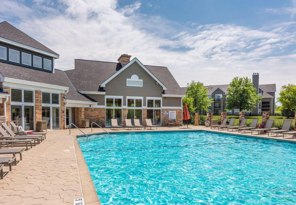 6048 Chasewood Parkway Unit: 204