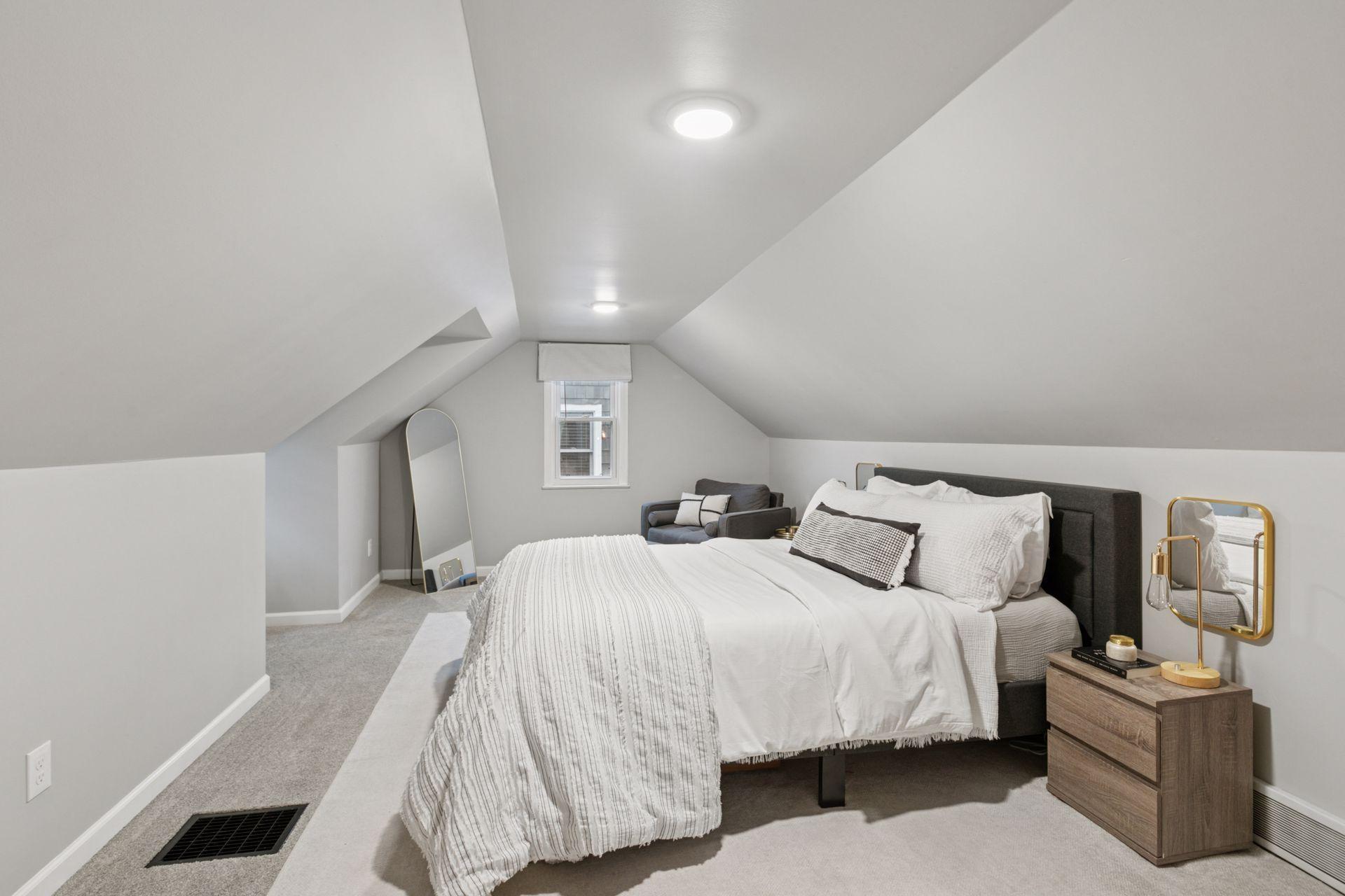 5217 France Avenue S