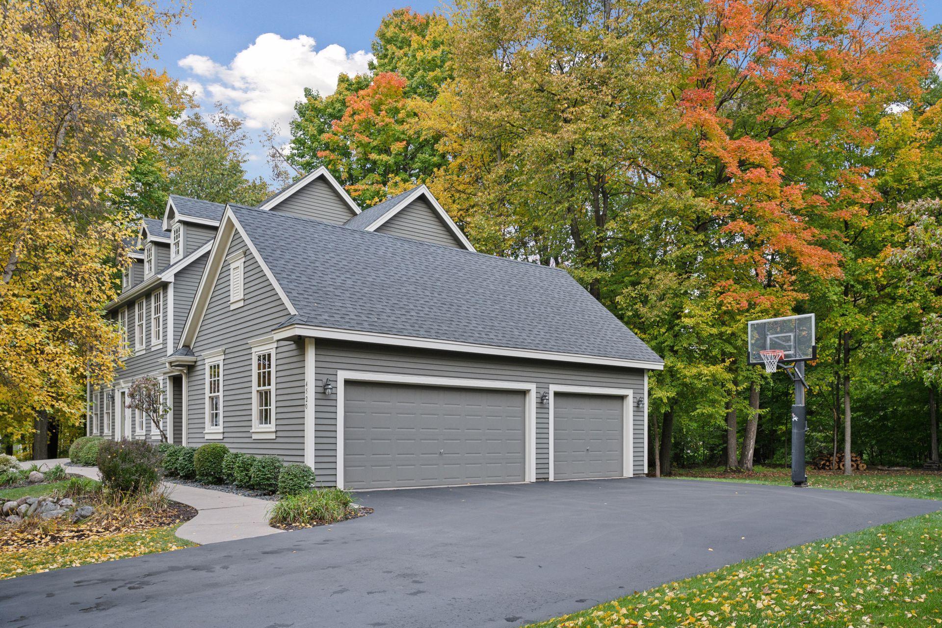 4520 Medina Lake Drive