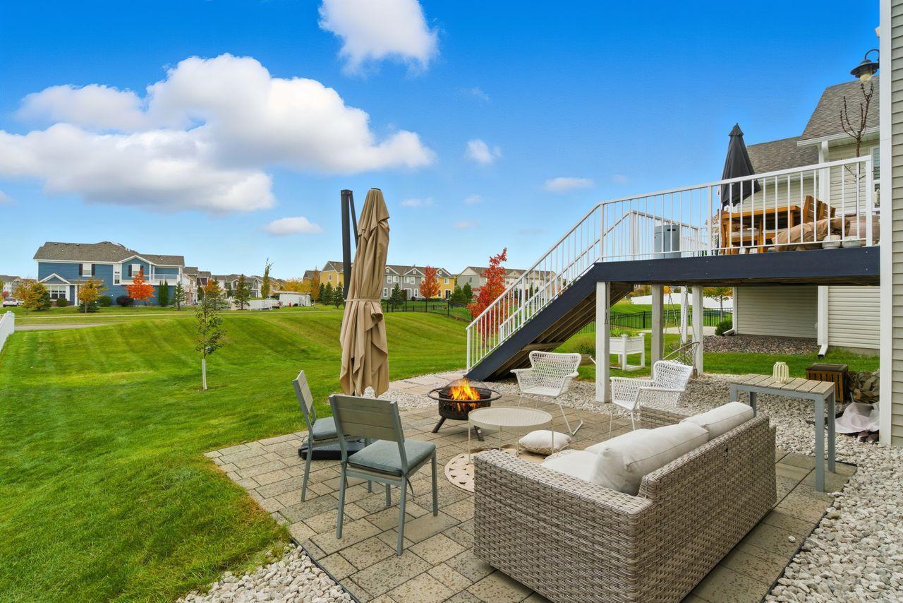 8215 Deerwood Lane N