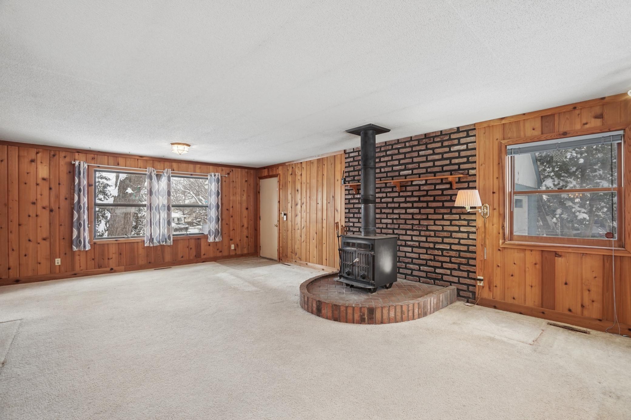 5717 Grandview Boulevard