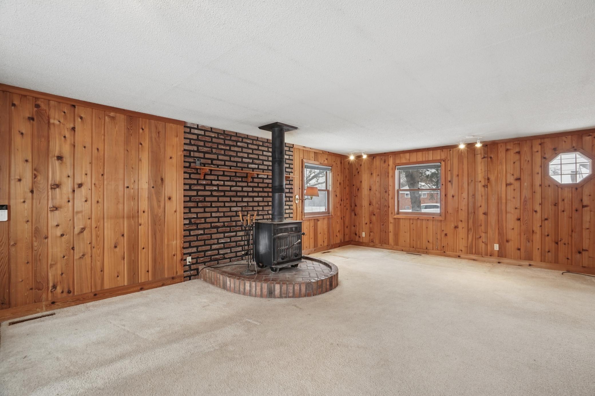 5717 Grandview Boulevard