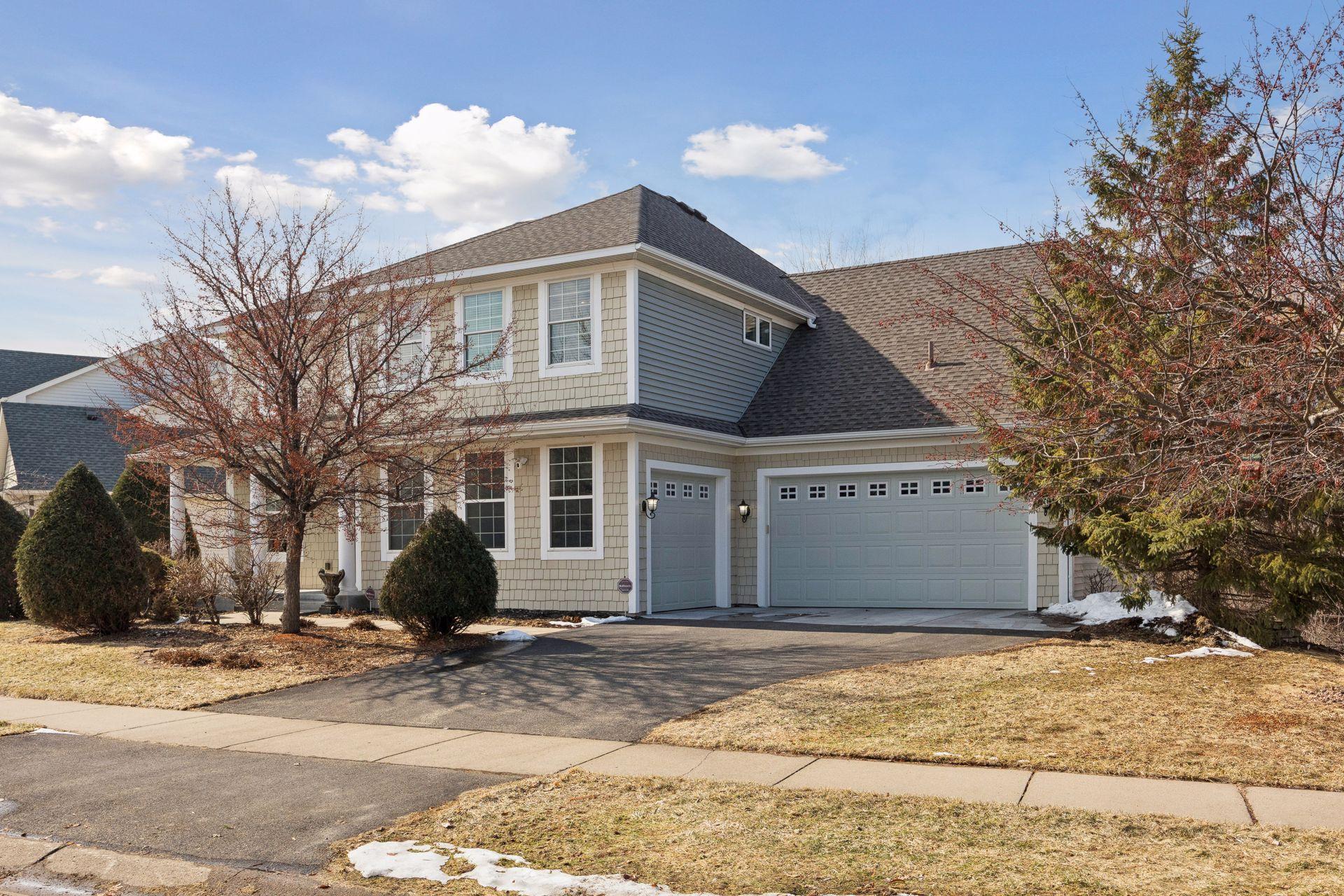 6233 Urbandale Lane N