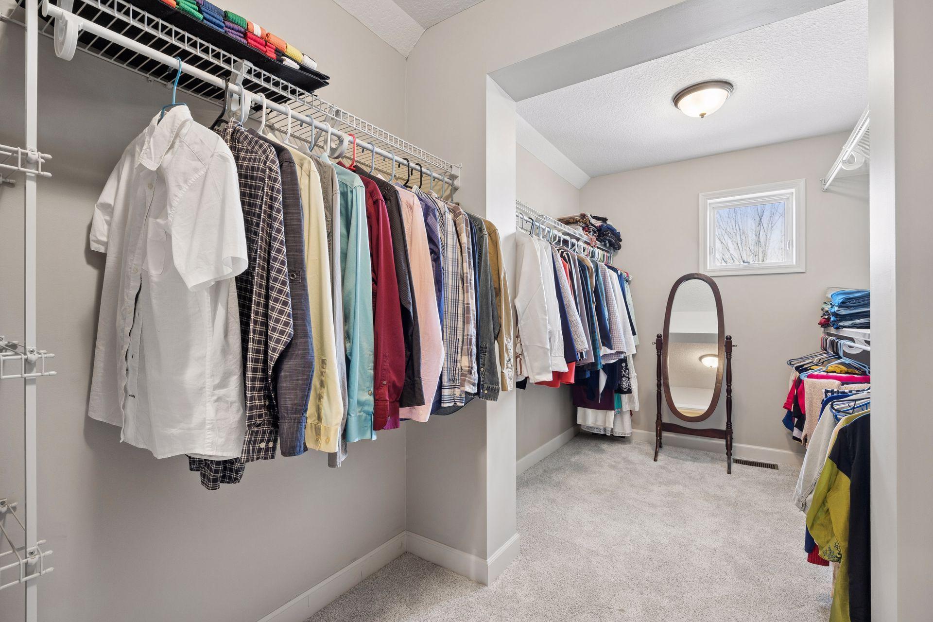 6233 Urbandale Lane N