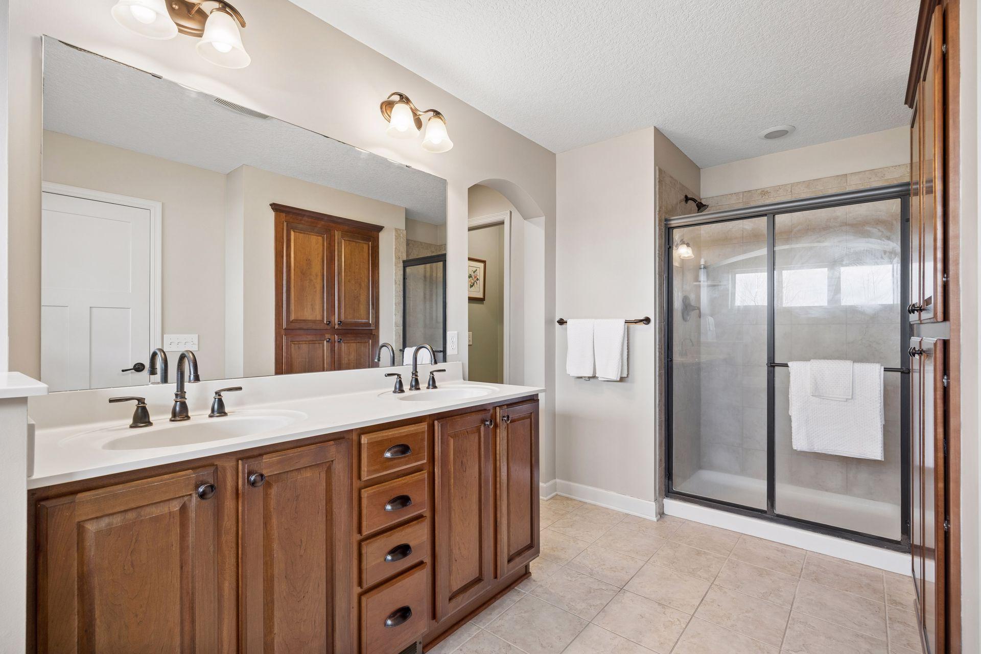 6233 Urbandale Lane N