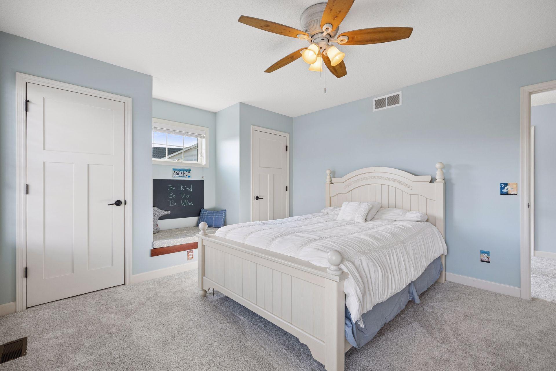 6233 Urbandale Lane N