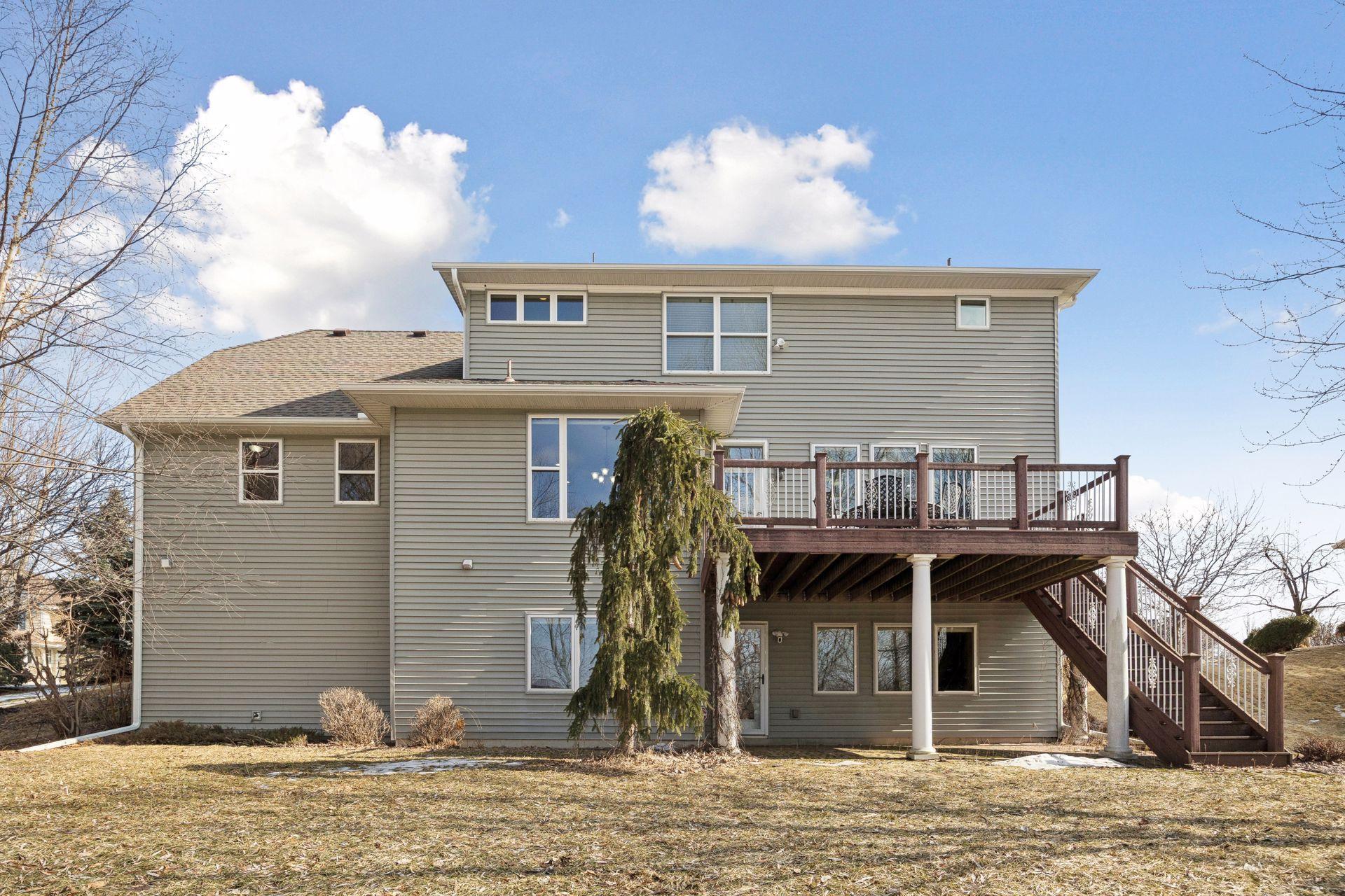 6233 Urbandale Lane N