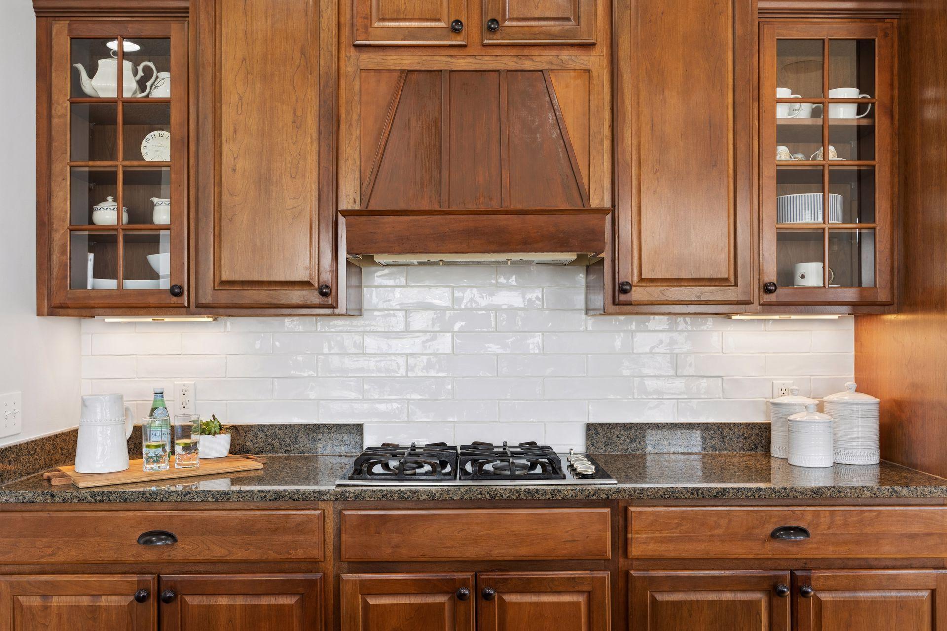 6233 Urbandale Lane N