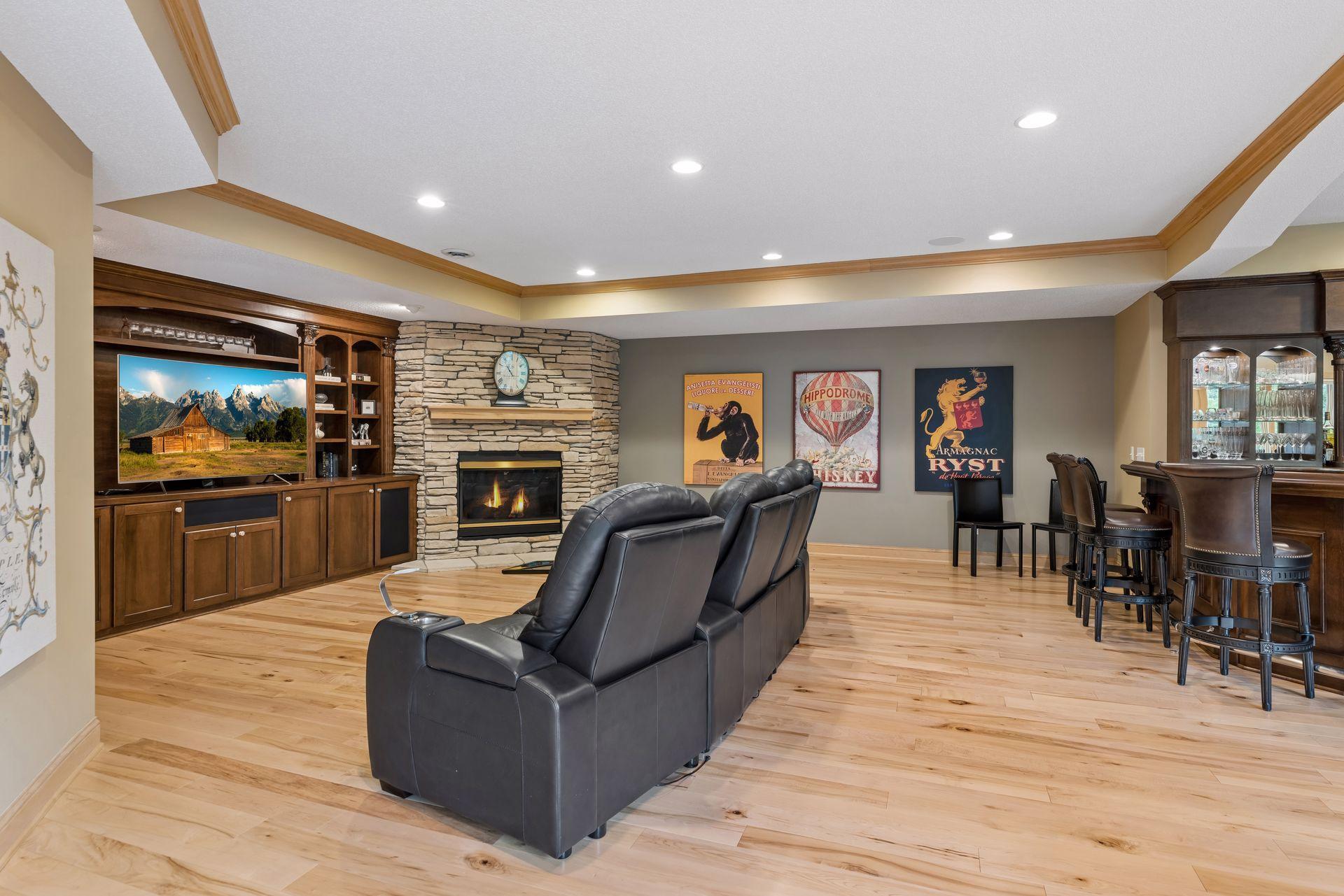 16465 Eagle Ridge Drive