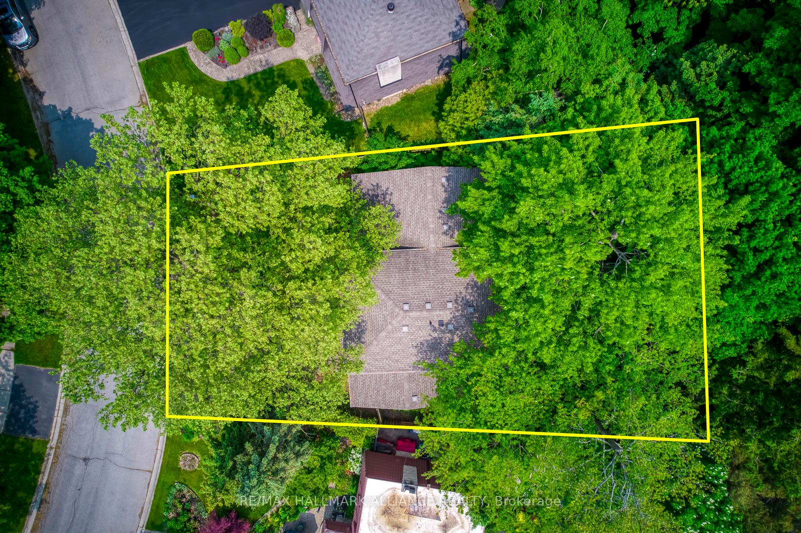 455 Canterbury Crescent