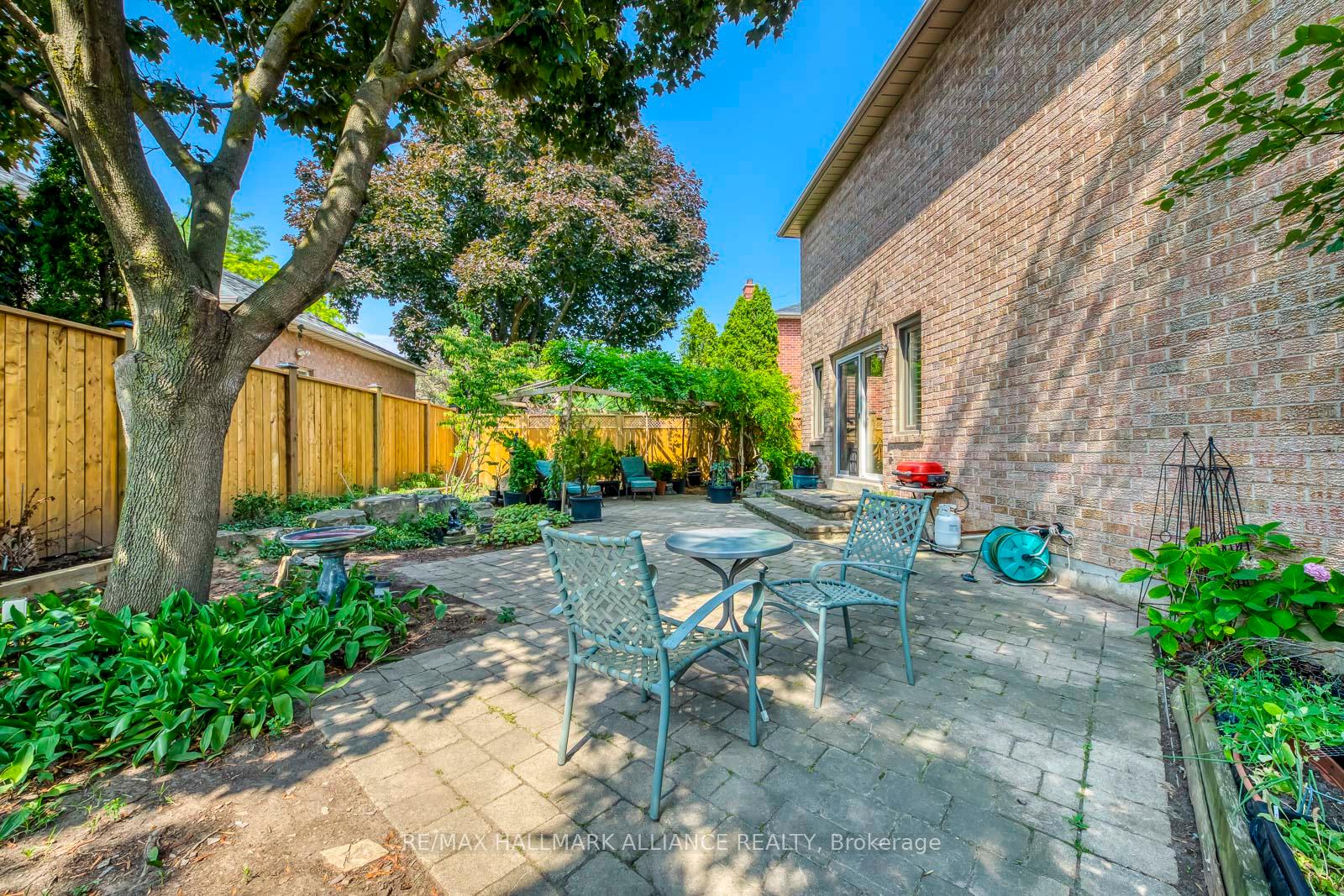 503 CARLISLE Court
