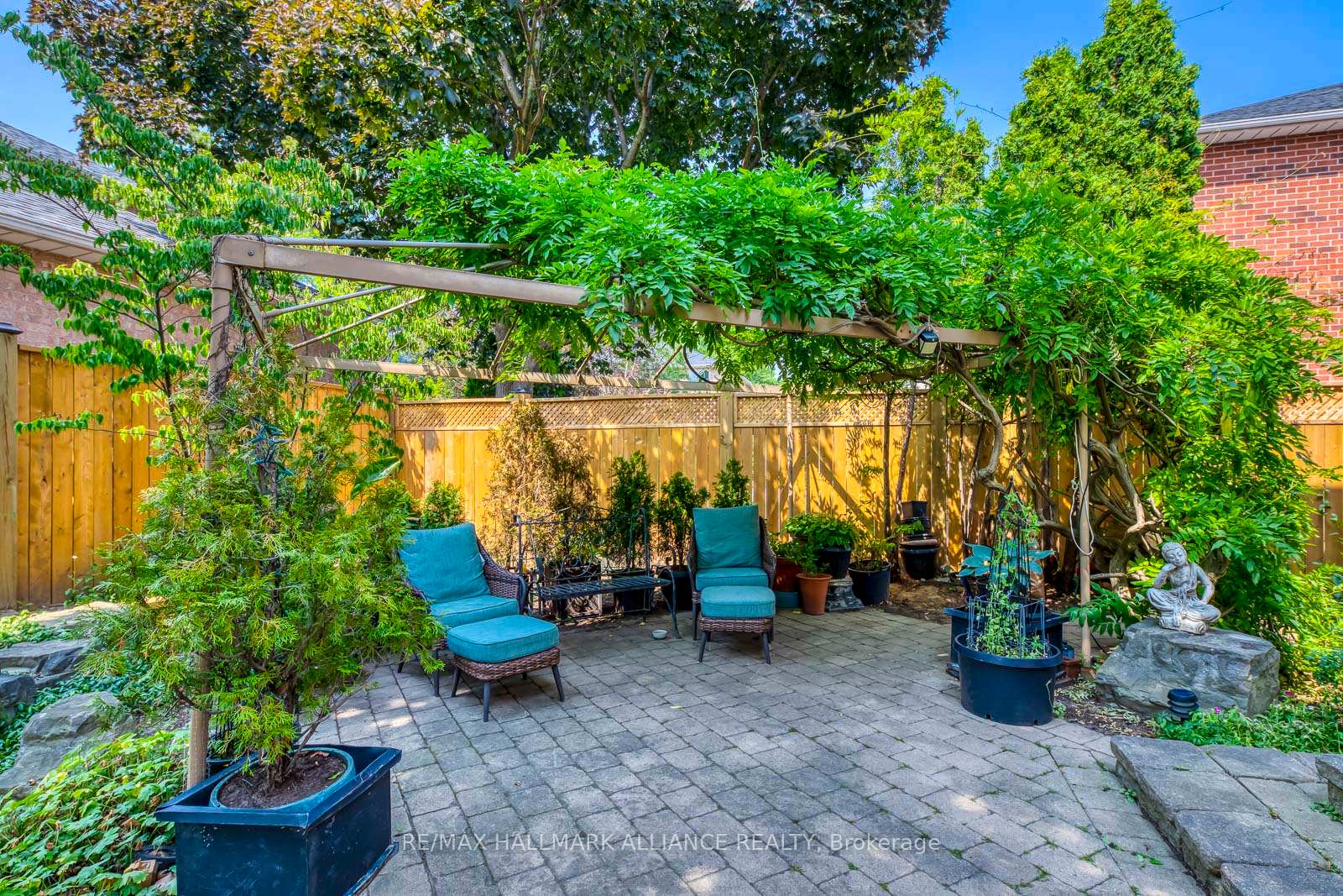 503 CARLISLE Court