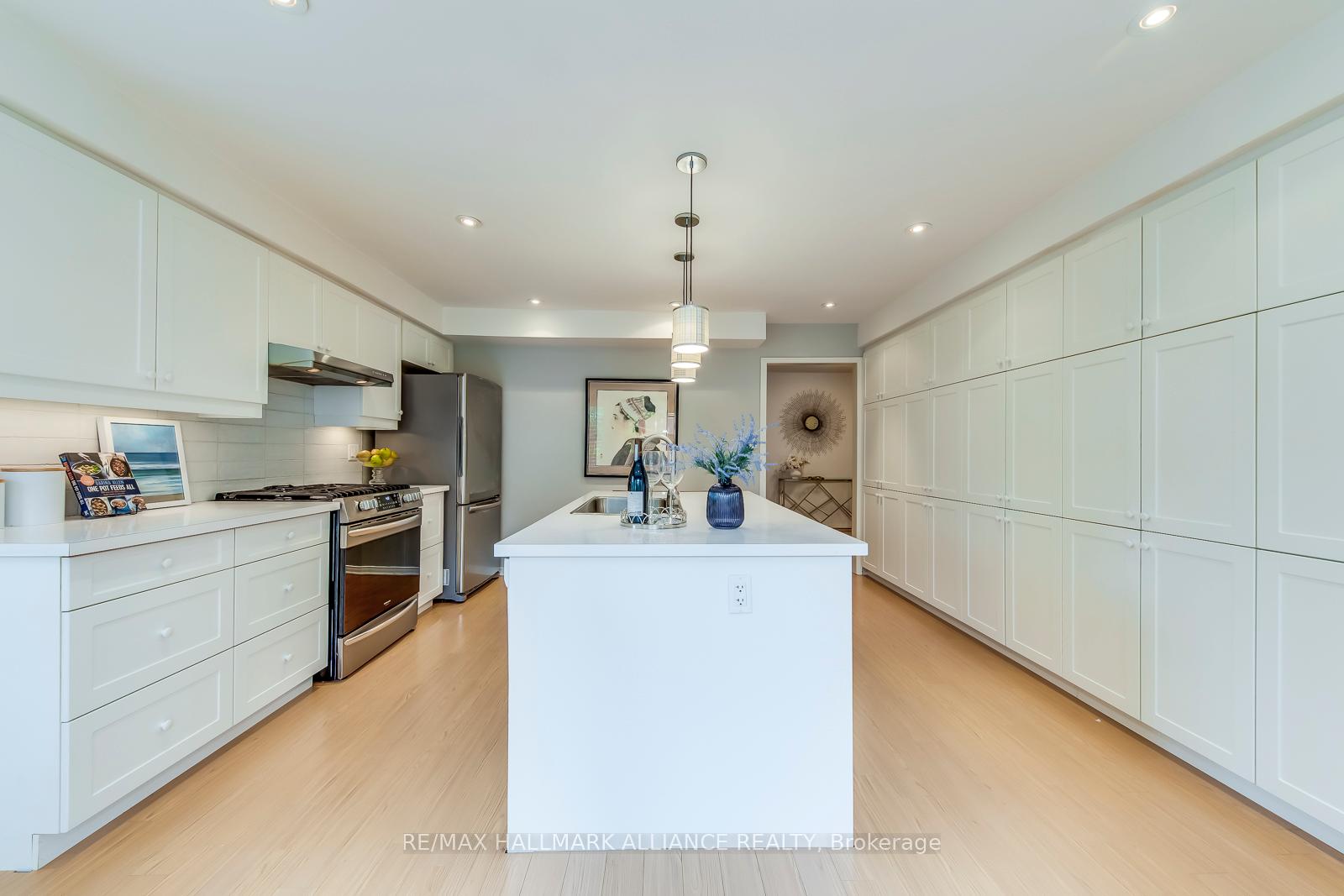 503 CARLISLE Court