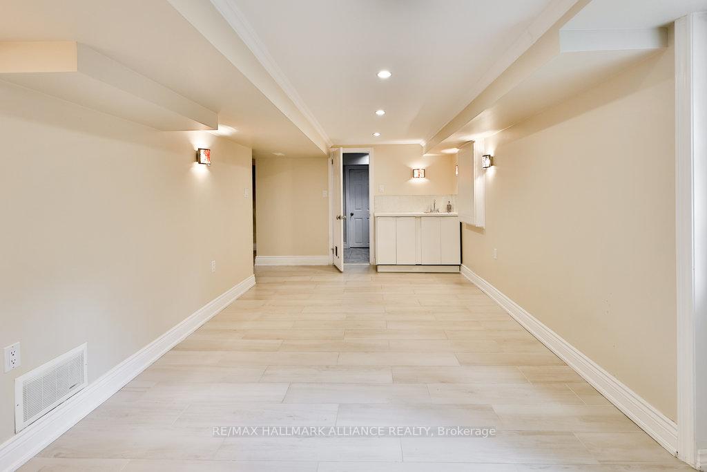 1316 Cambridge Drive