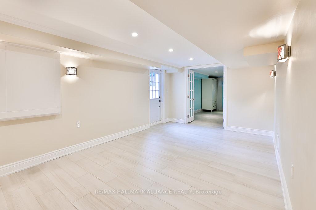 1316 Cambridge Drive