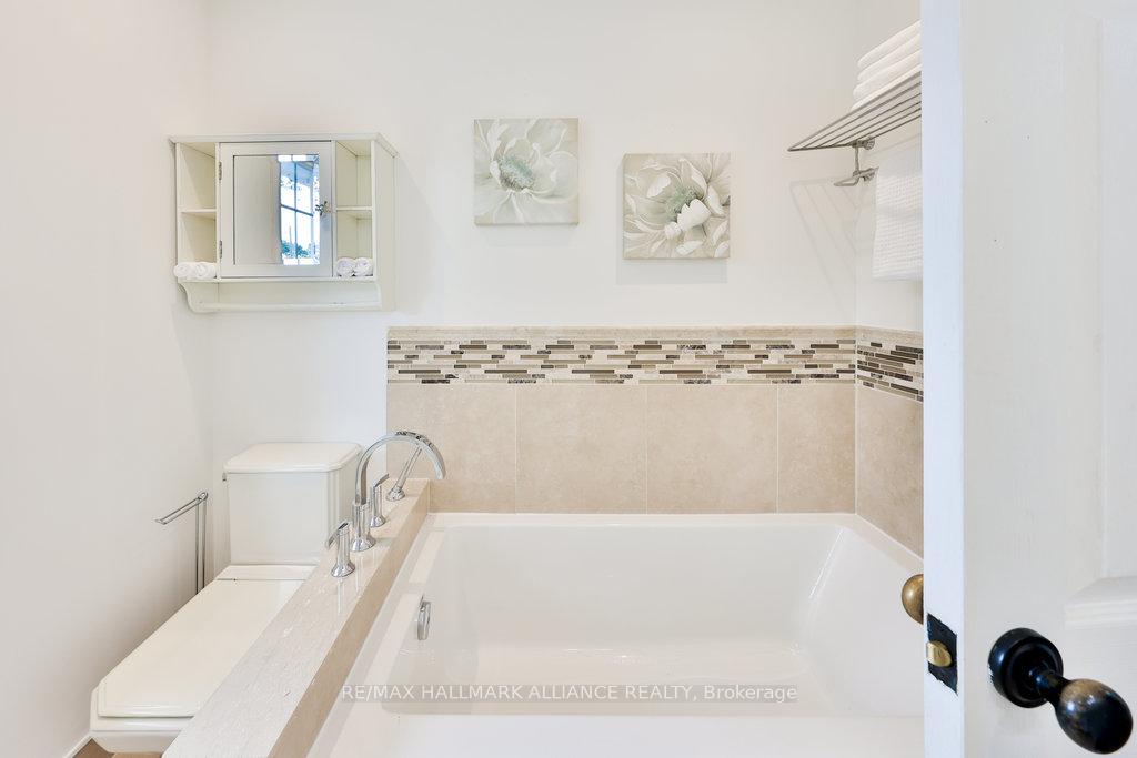 1316 Cambridge Drive