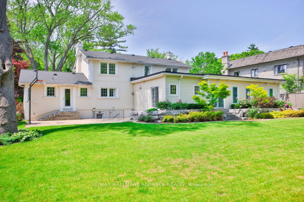 1316 Cambridge Drive