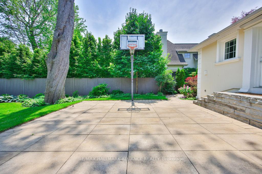 1316 Cambridge Drive