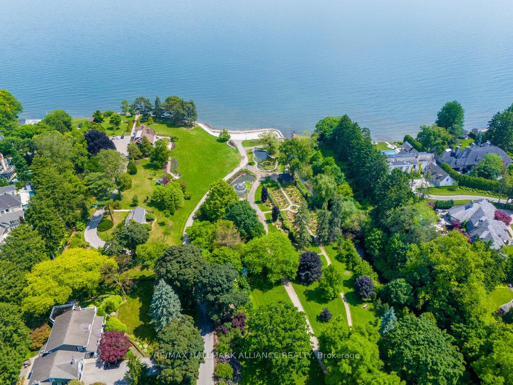 1316 Cambridge Drive