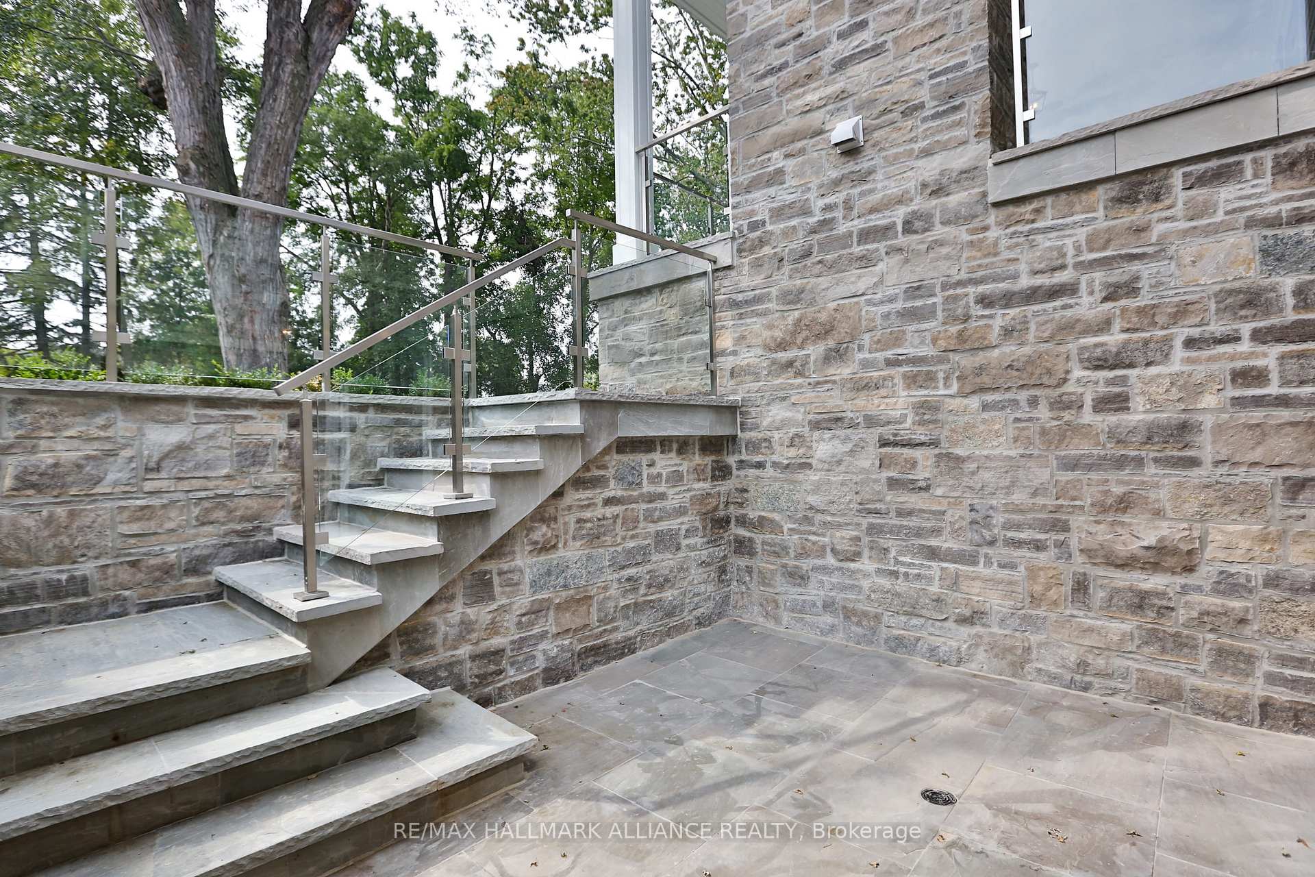 482 Morrison Road
