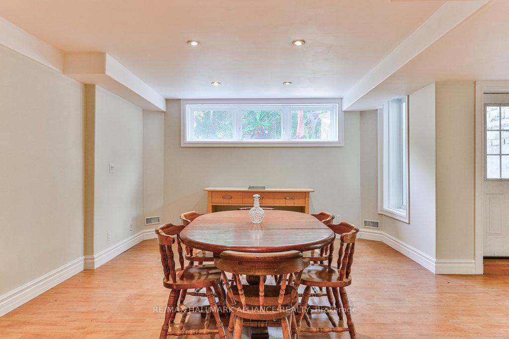 1200 Bronte Road